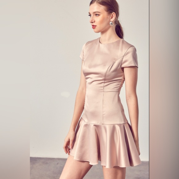 Back Open Criss Cross Detail Mini Dress - Picture 3 of 3